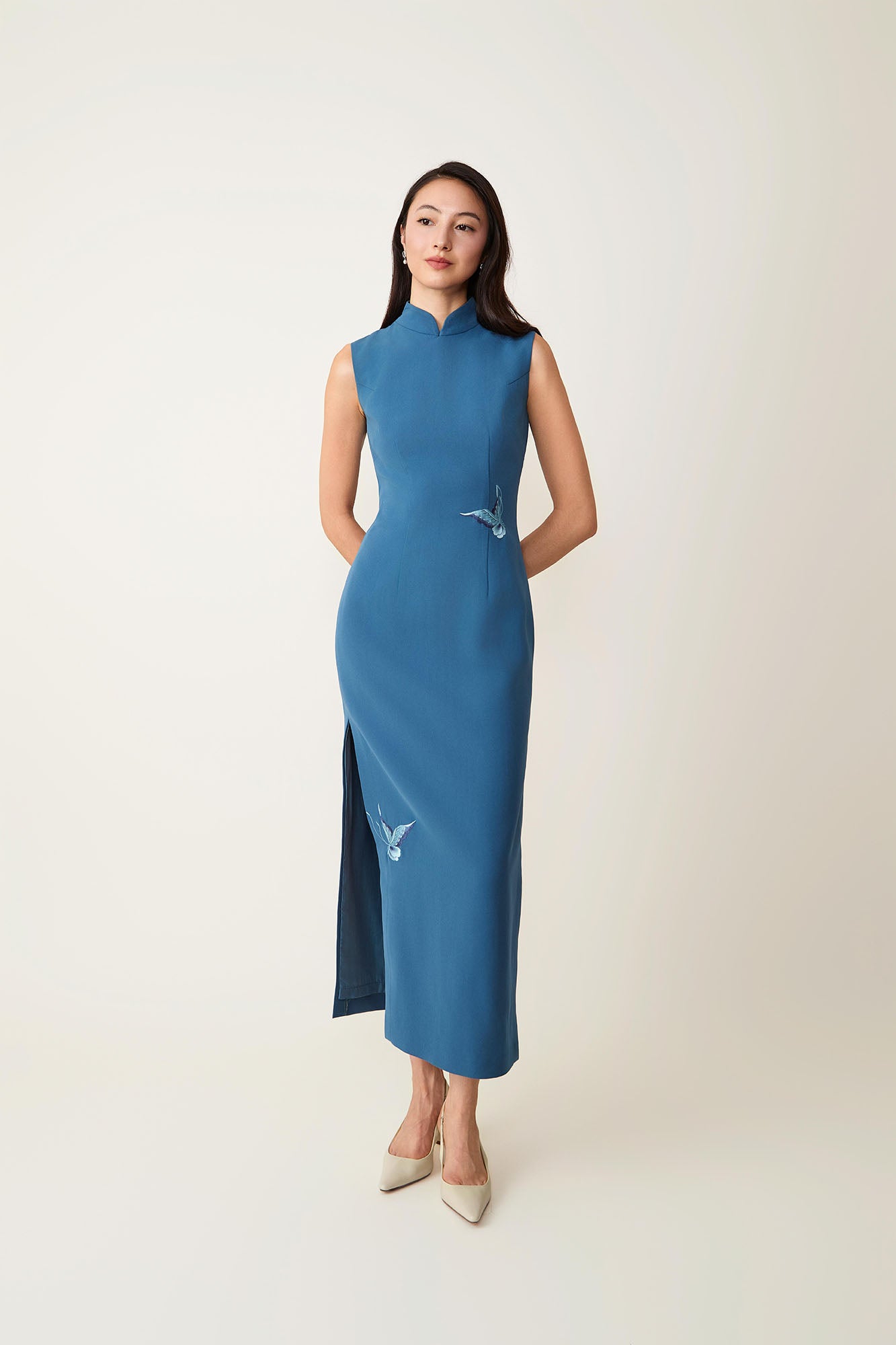 Twin Butterfly Embroidered Sleeveless Qipao