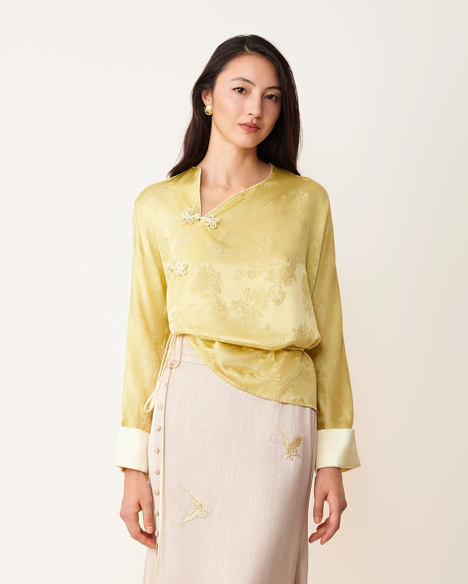 Flower Button Ribbon Blouse Lemon & Pearl