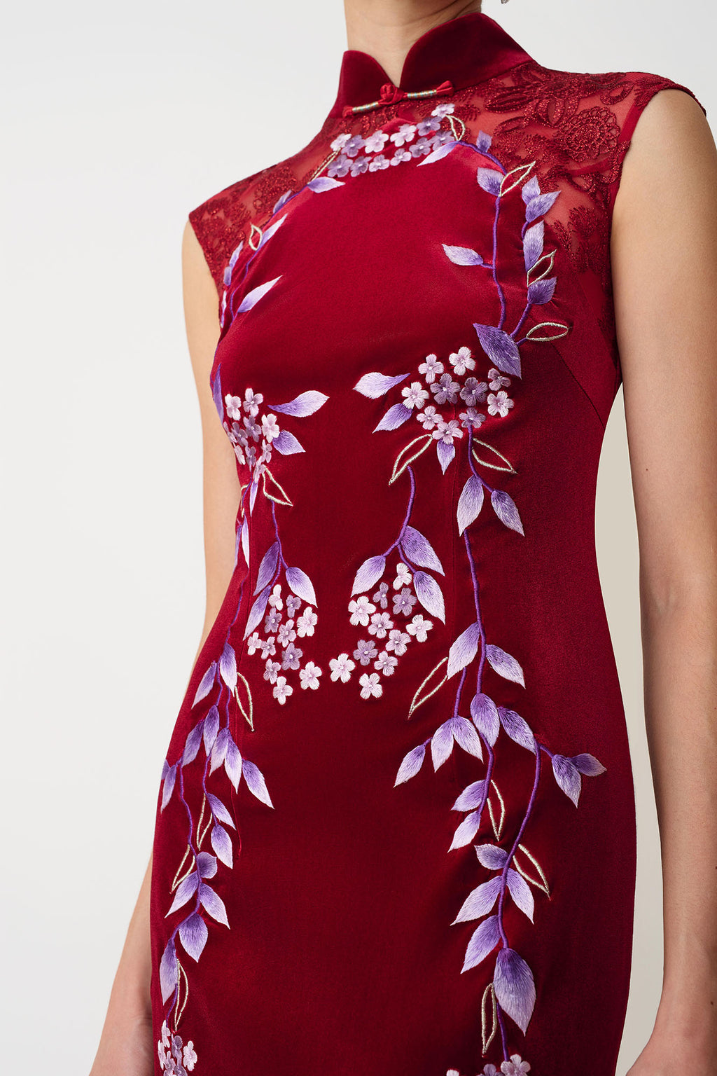 Purple Wisteria Embroidered Lace Spliced Backless Qipao