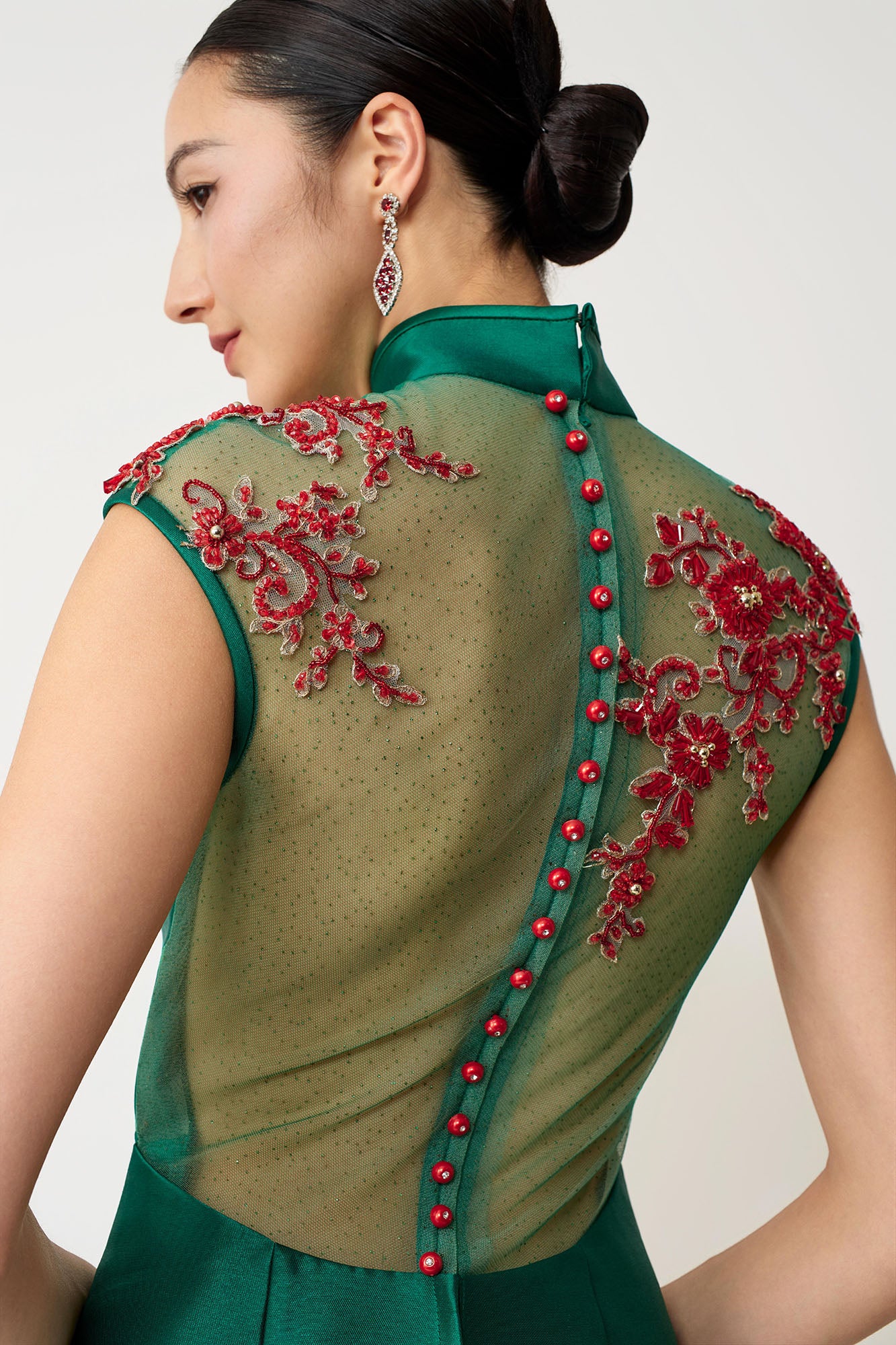 Beaded Rose Gauze Spliced Short Qipao Green