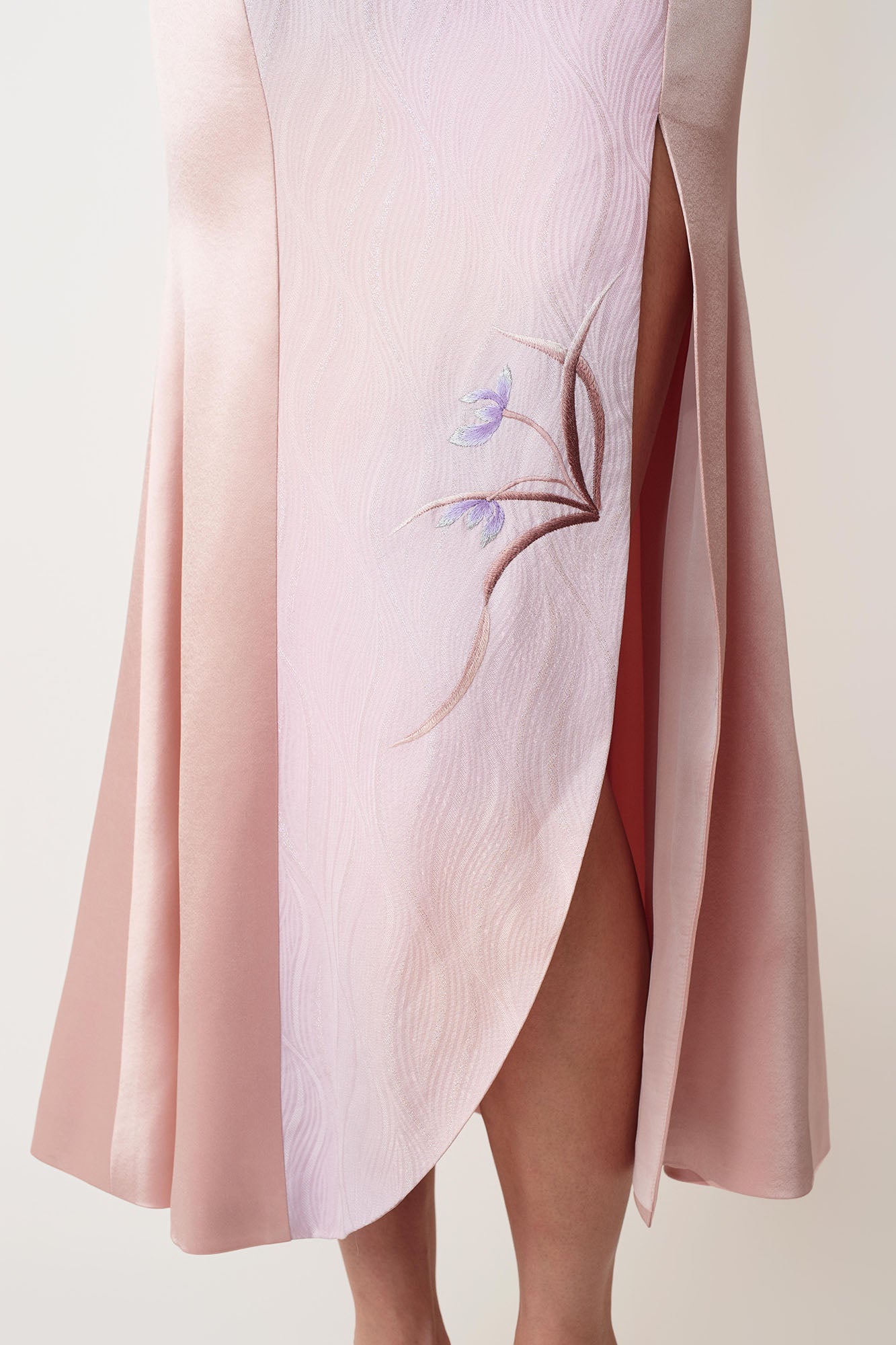 Snake & Orchid Embroidered Qipao Pink