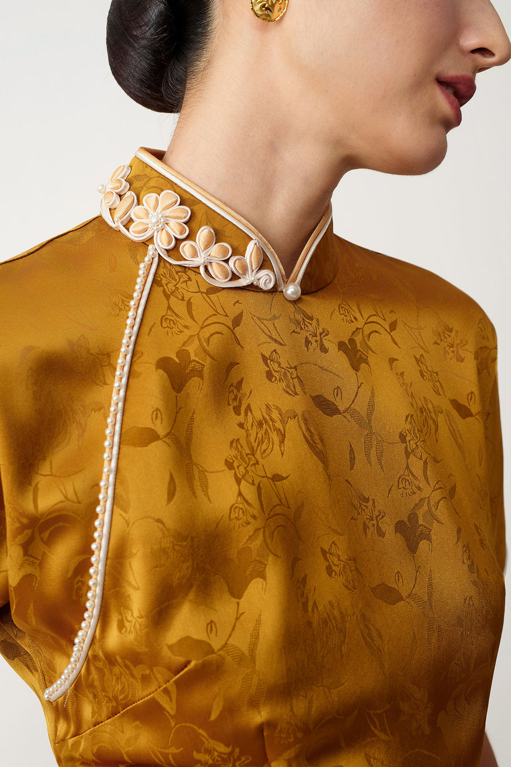 Floral-Collar Loose Sleeve Qipao