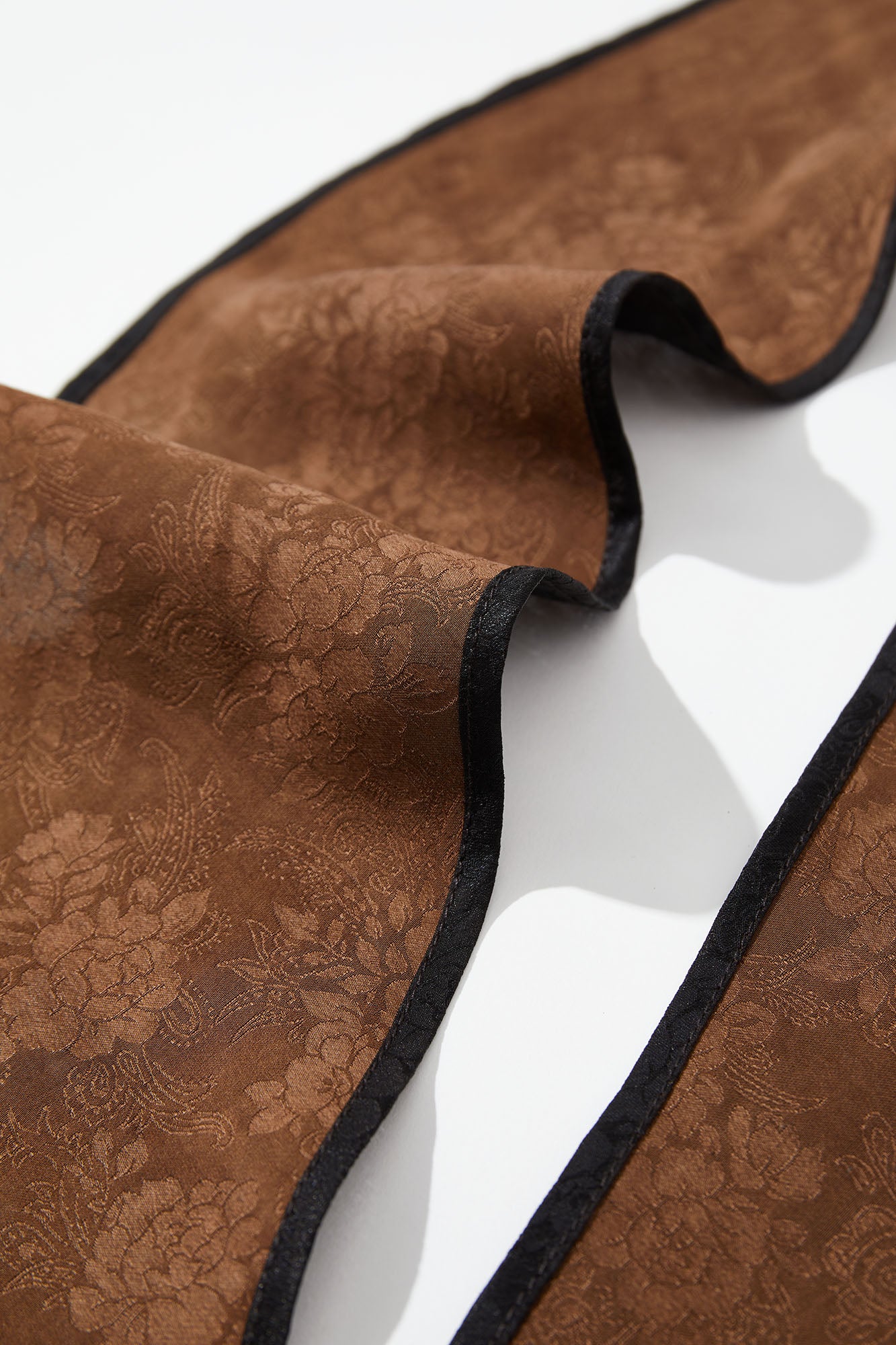 Wide-Legged Pants with Belt