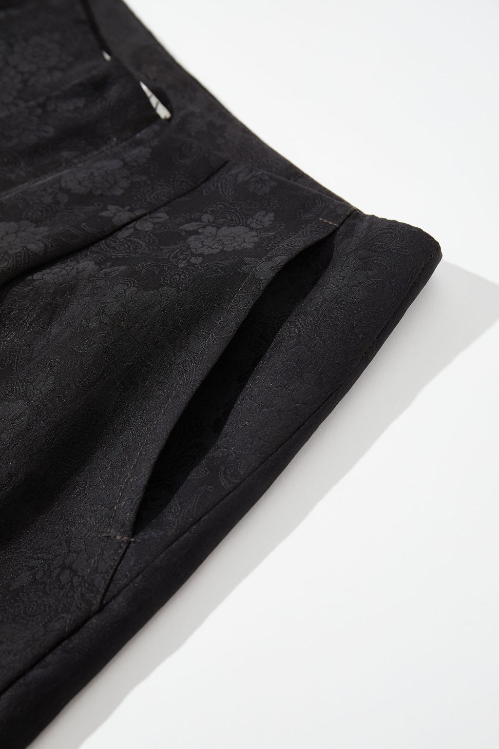 Wide-Legged Pants with Belt