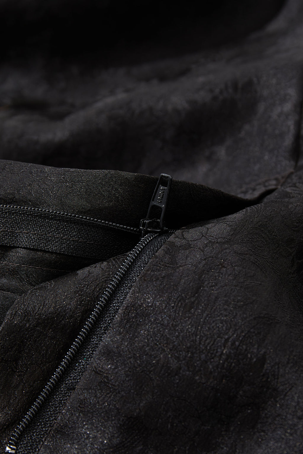 Wide-Legged Pants with Belt