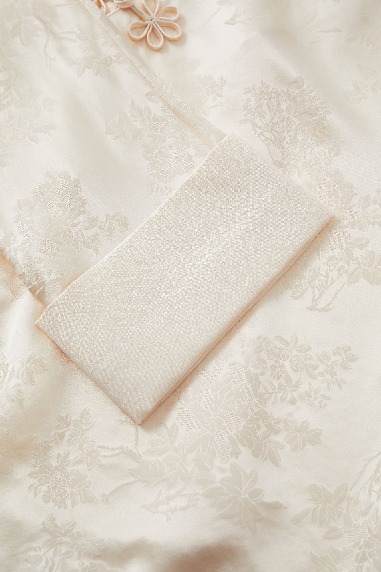 Flower Button Ribbon Blouse Lemon & Pearl