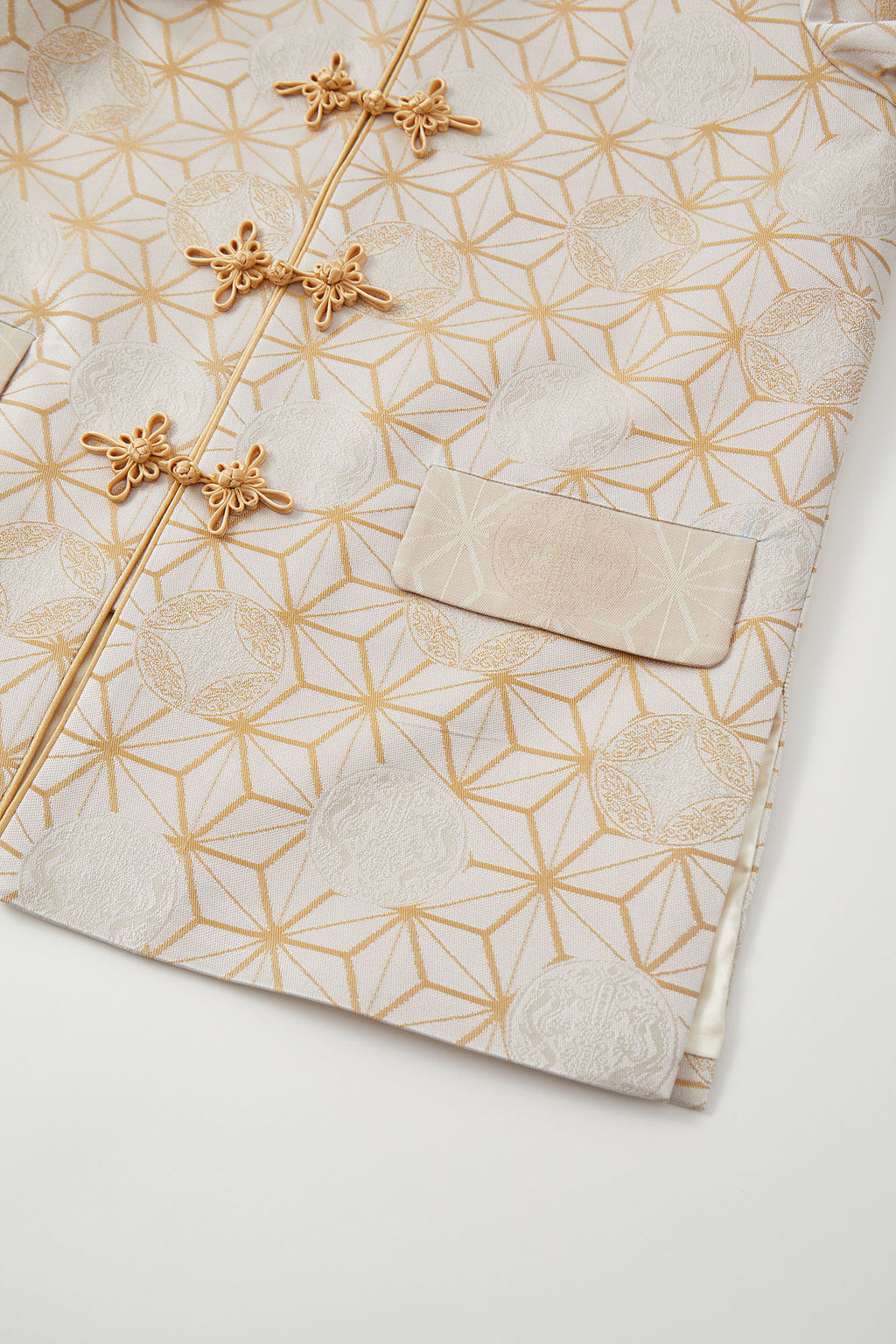 Dragon Straight Cut Flower Button Jacket