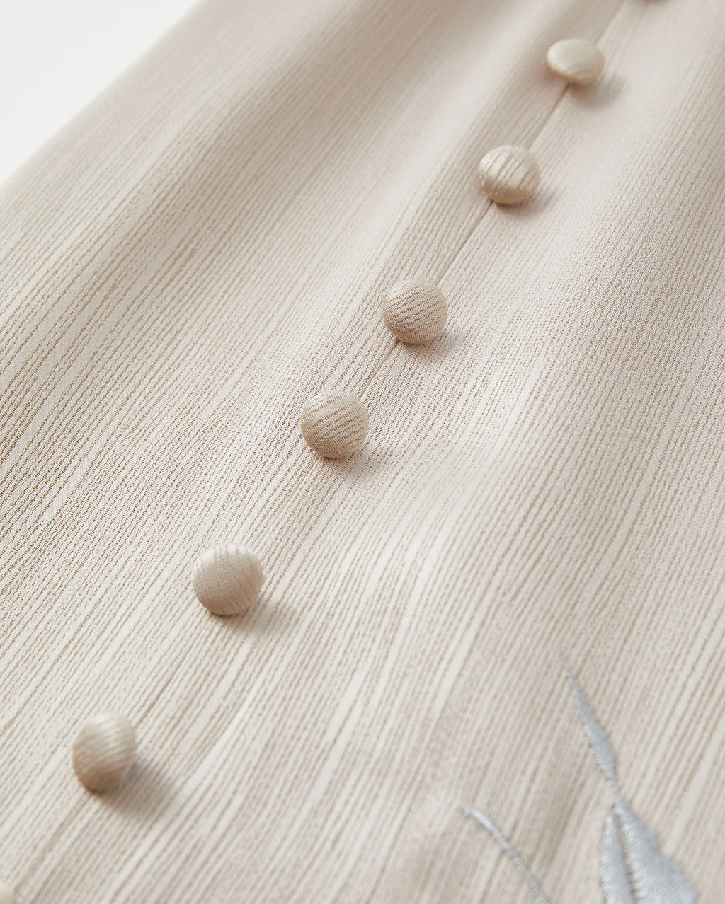 Butterfly Embroidered Front-Slit Fishtail Skirt Cream