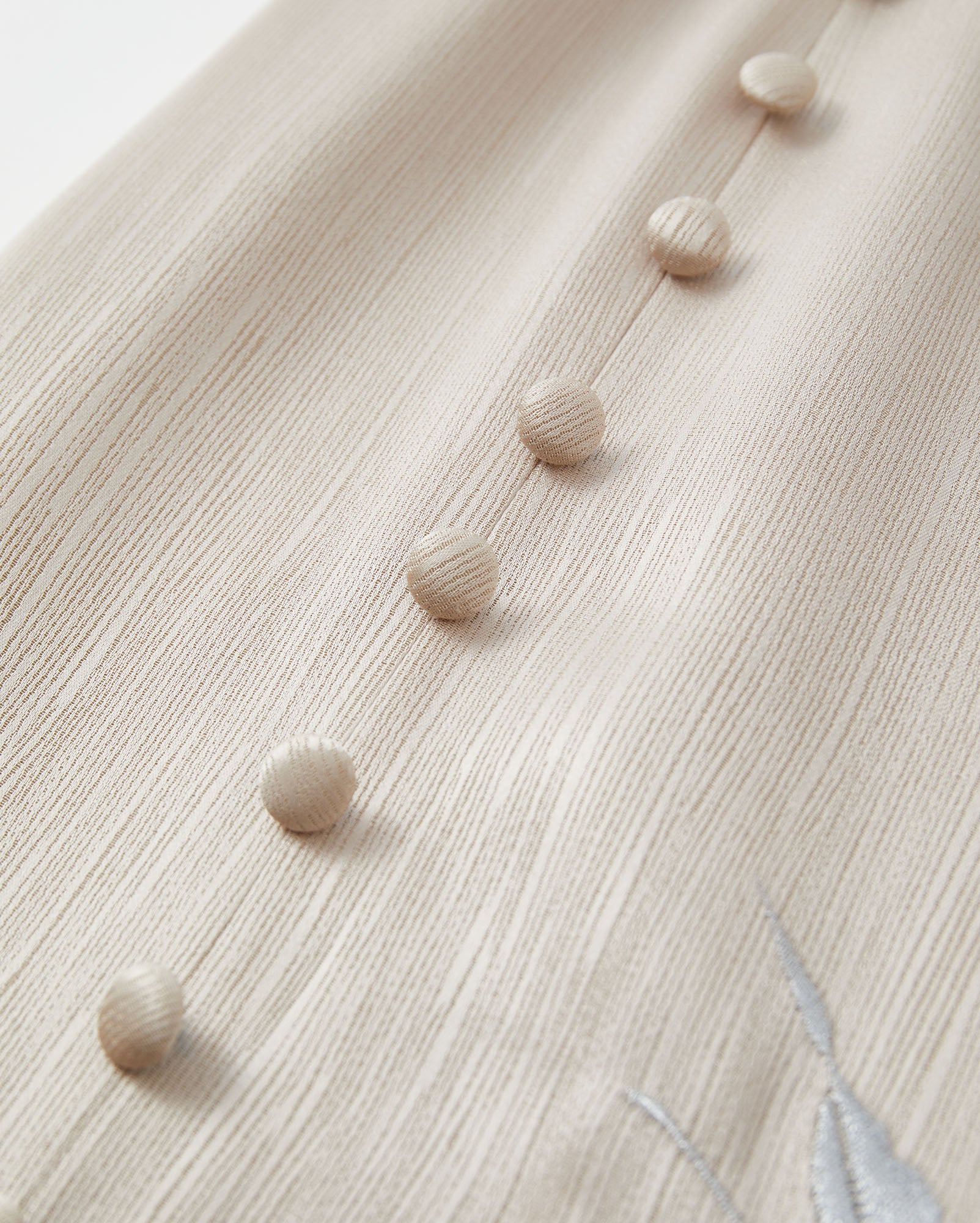 Butterfly Embroidered Front-Slit Fishtail Skirt Cream