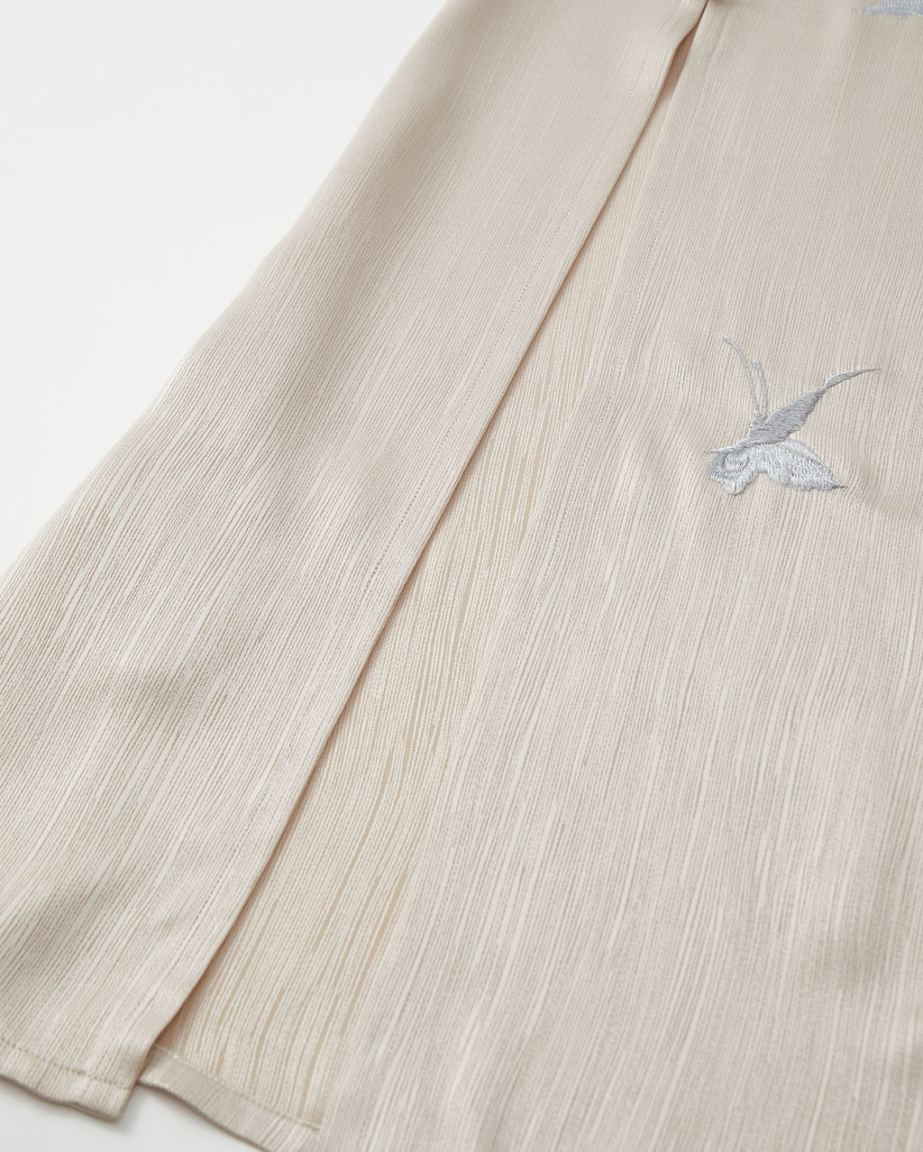 Butterfly Embroidered Front-Slit Fishtail Skirt Cream
