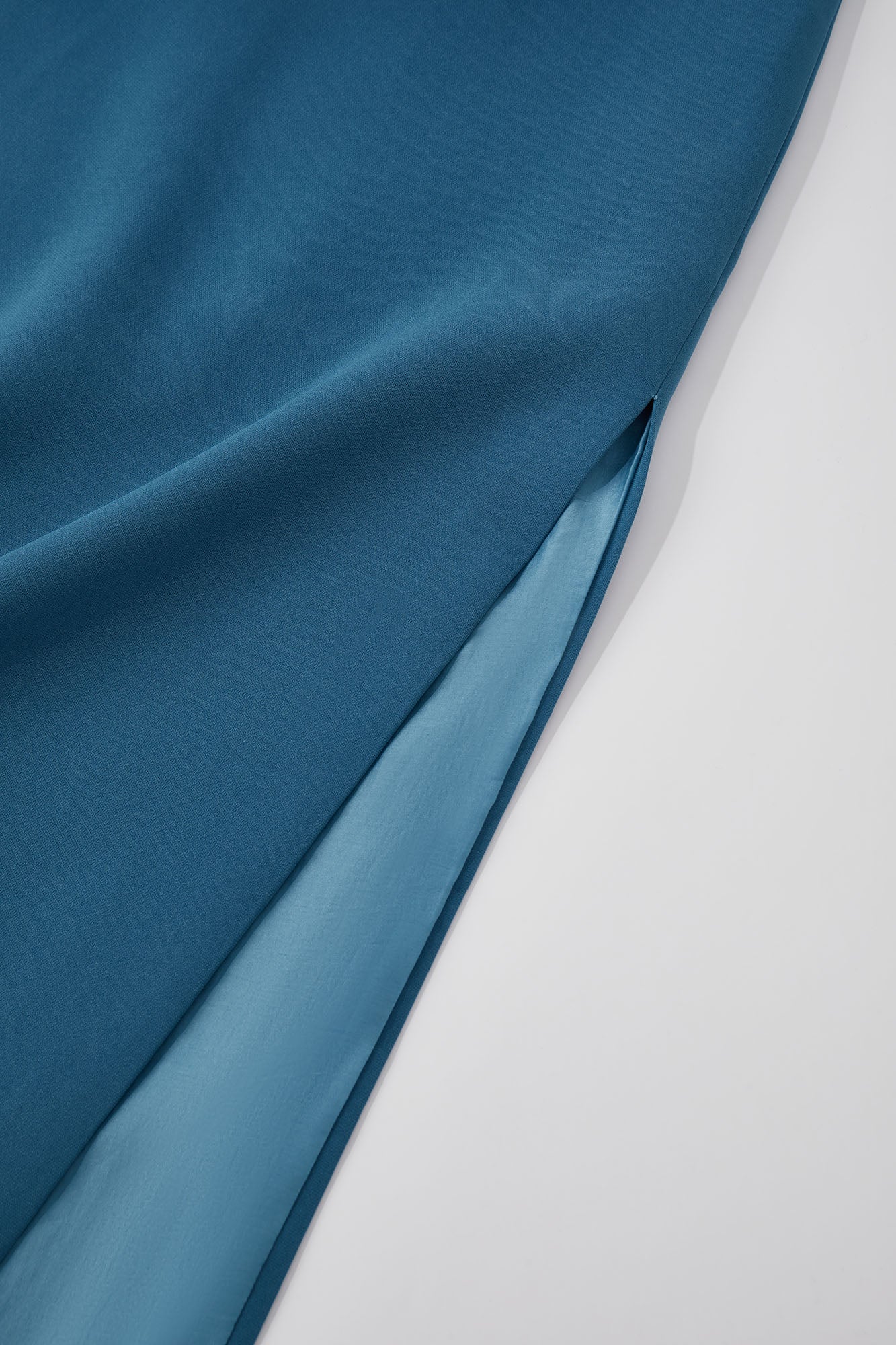 Twin Butterfly Embroidered Sleeveless Qipao