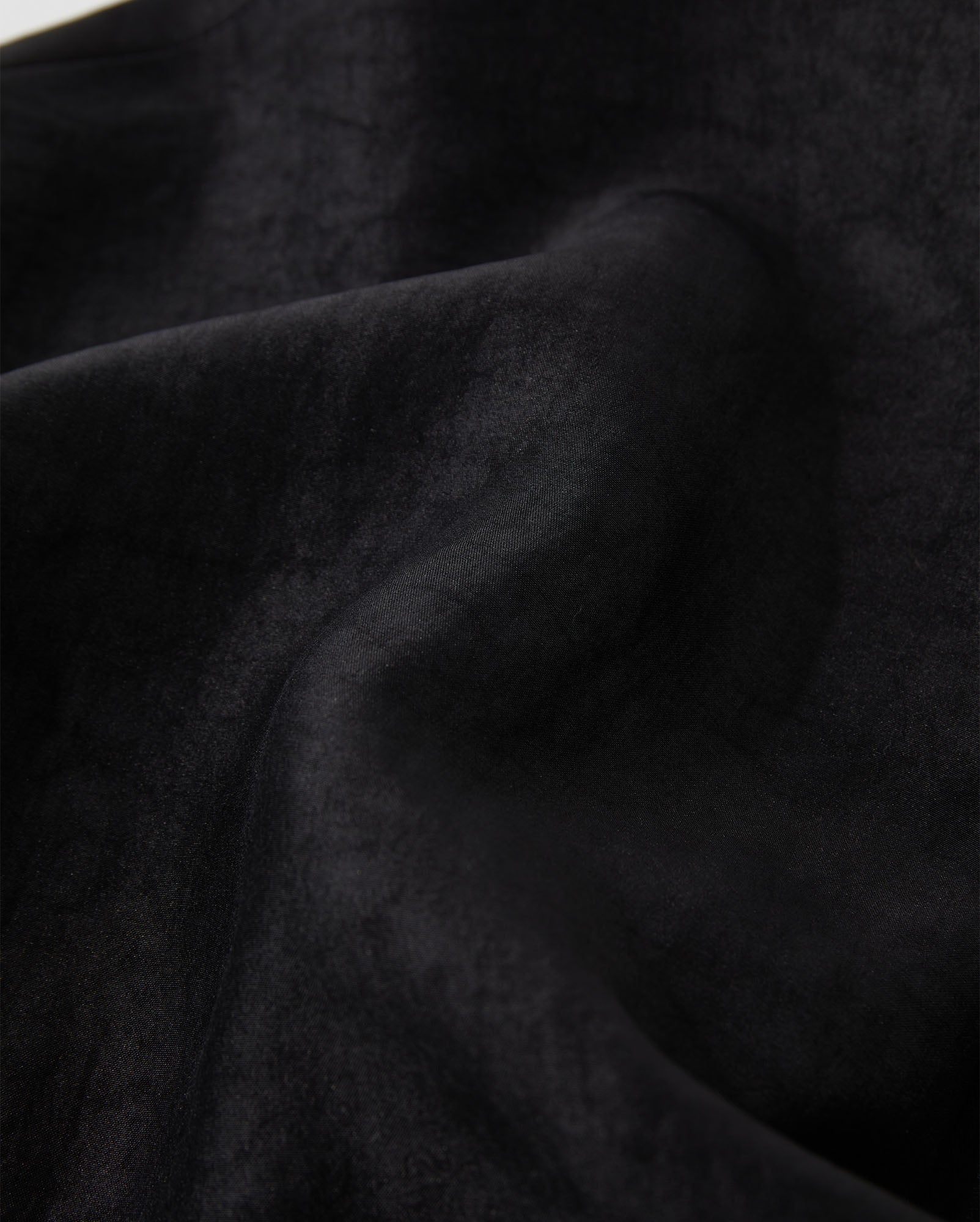 V-Neck Wavy Hem Xiangyun Silk Top