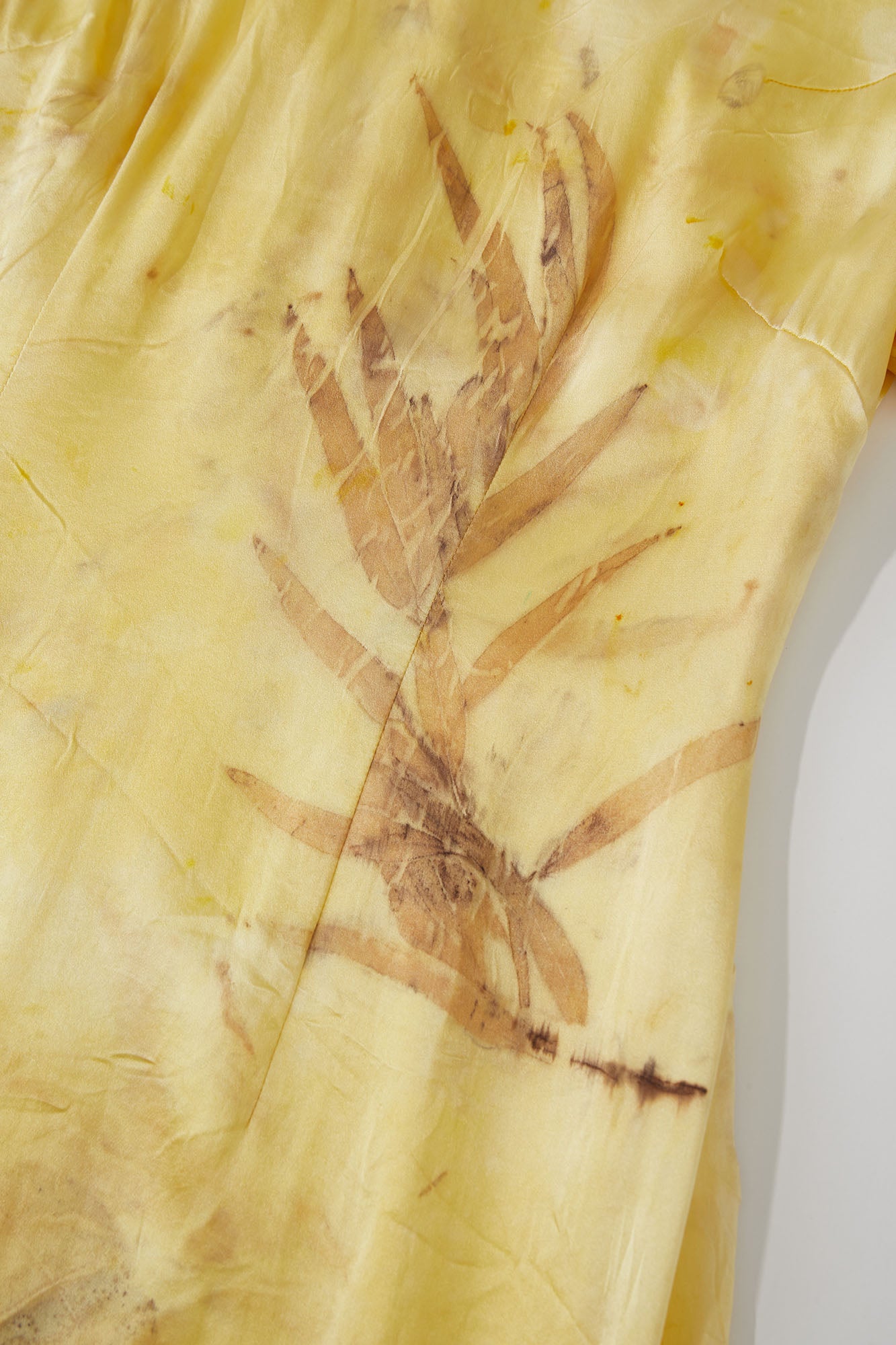 Botanic-Dyed Classic Short Sleeve Qipao