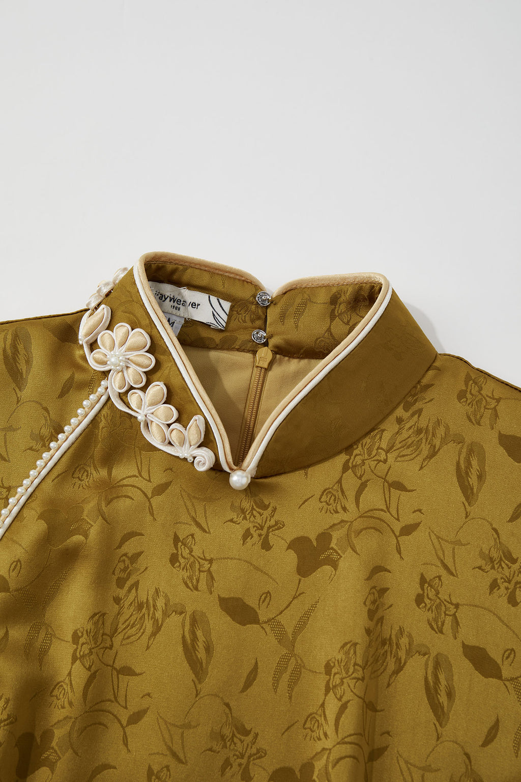 Floral-Collar Loose Sleeve Qipao