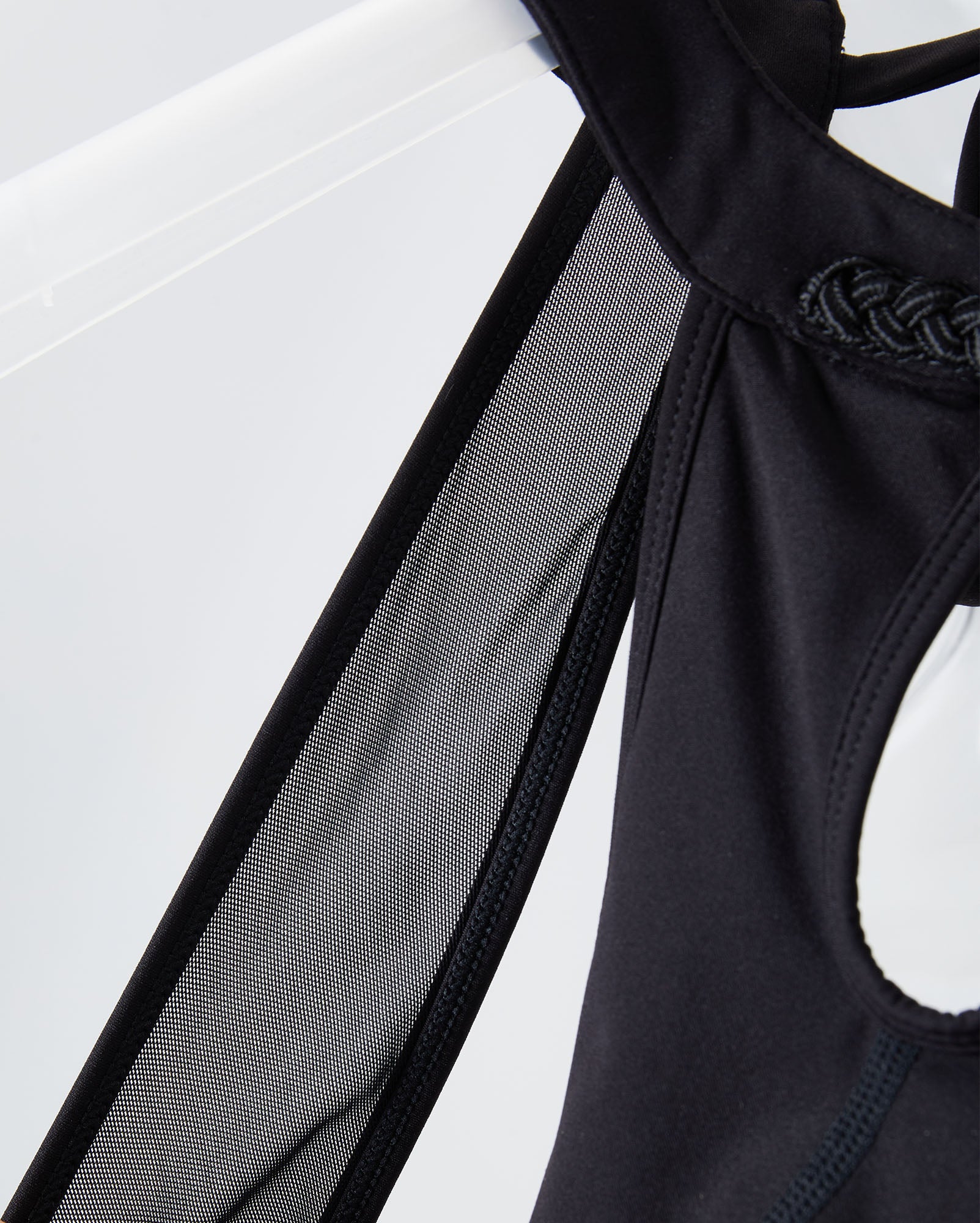 Chinese Knot Button Halter Sport Bra