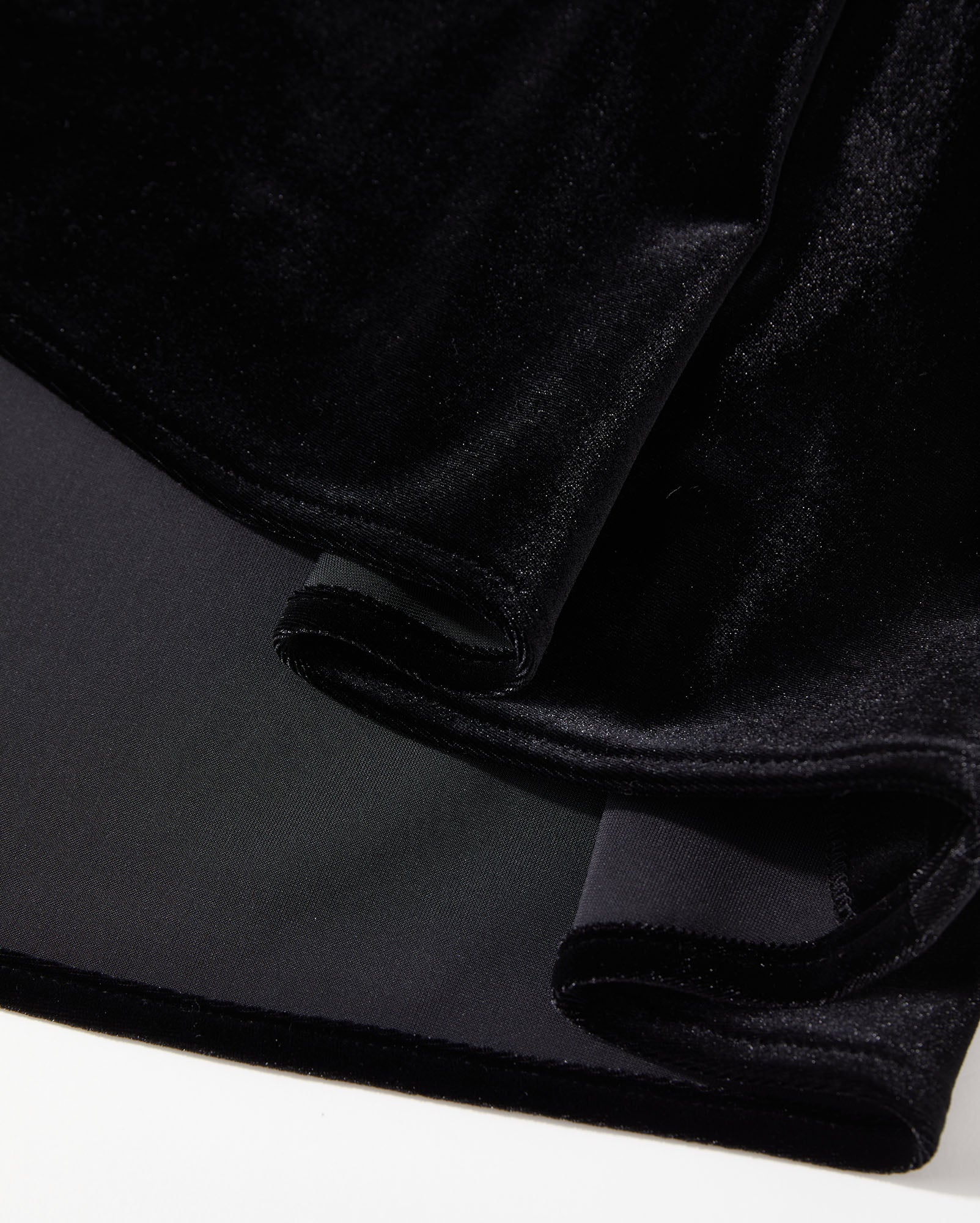 Colored Butterfly Embroidered Velvet Fishtail Skirt