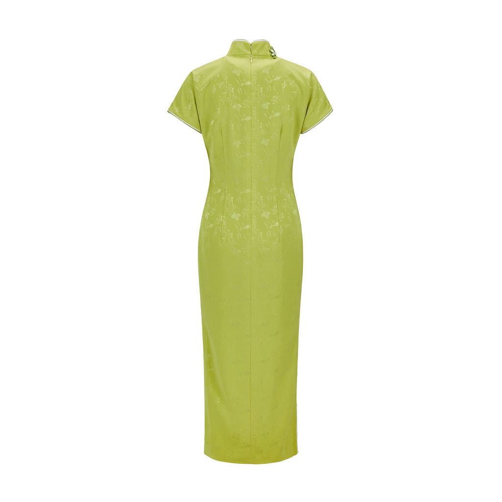 Loose Sleeve Floral-Collar Qipao