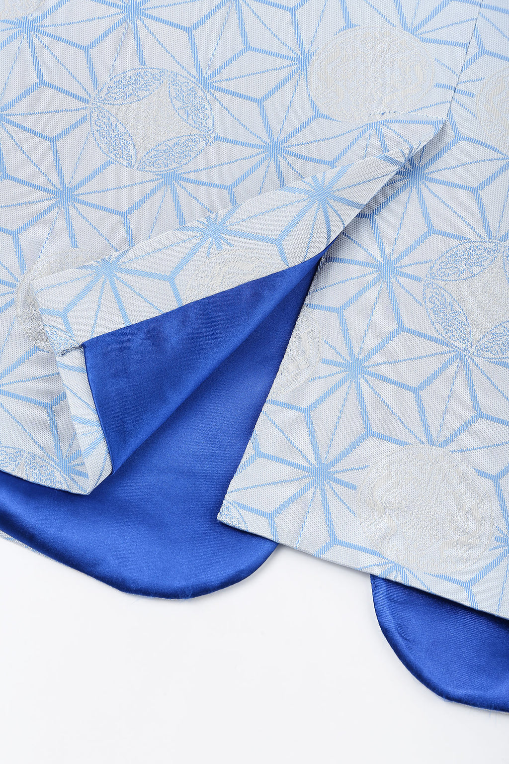 Dragon Slant Cut Flower Button Jacket